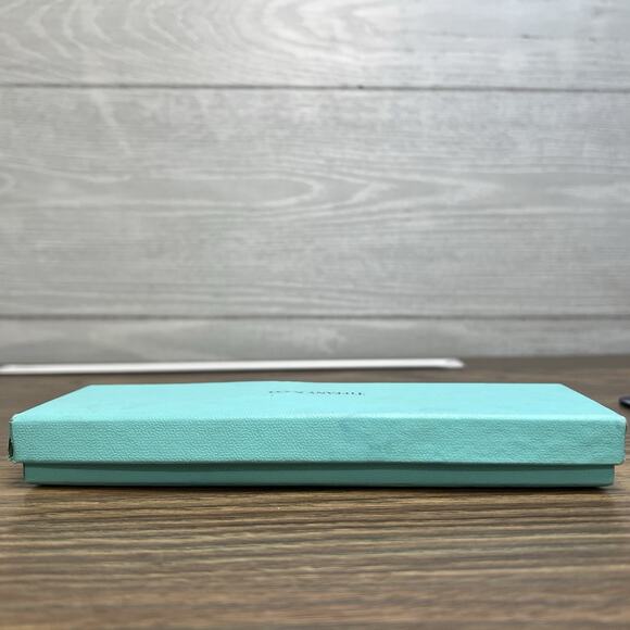Tiffany & Co. Gift Box 2x7 - Picture 5 of 9